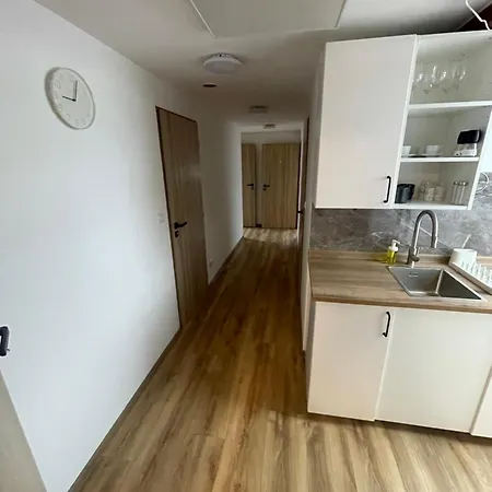 U Letiště V Mladé Boleslavi Hostel