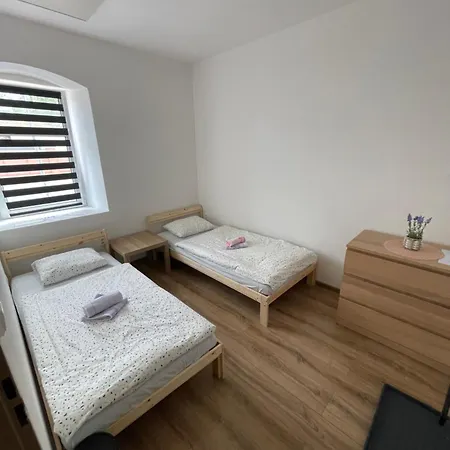 U Letiště V Mladé Boleslavi Hostel *
